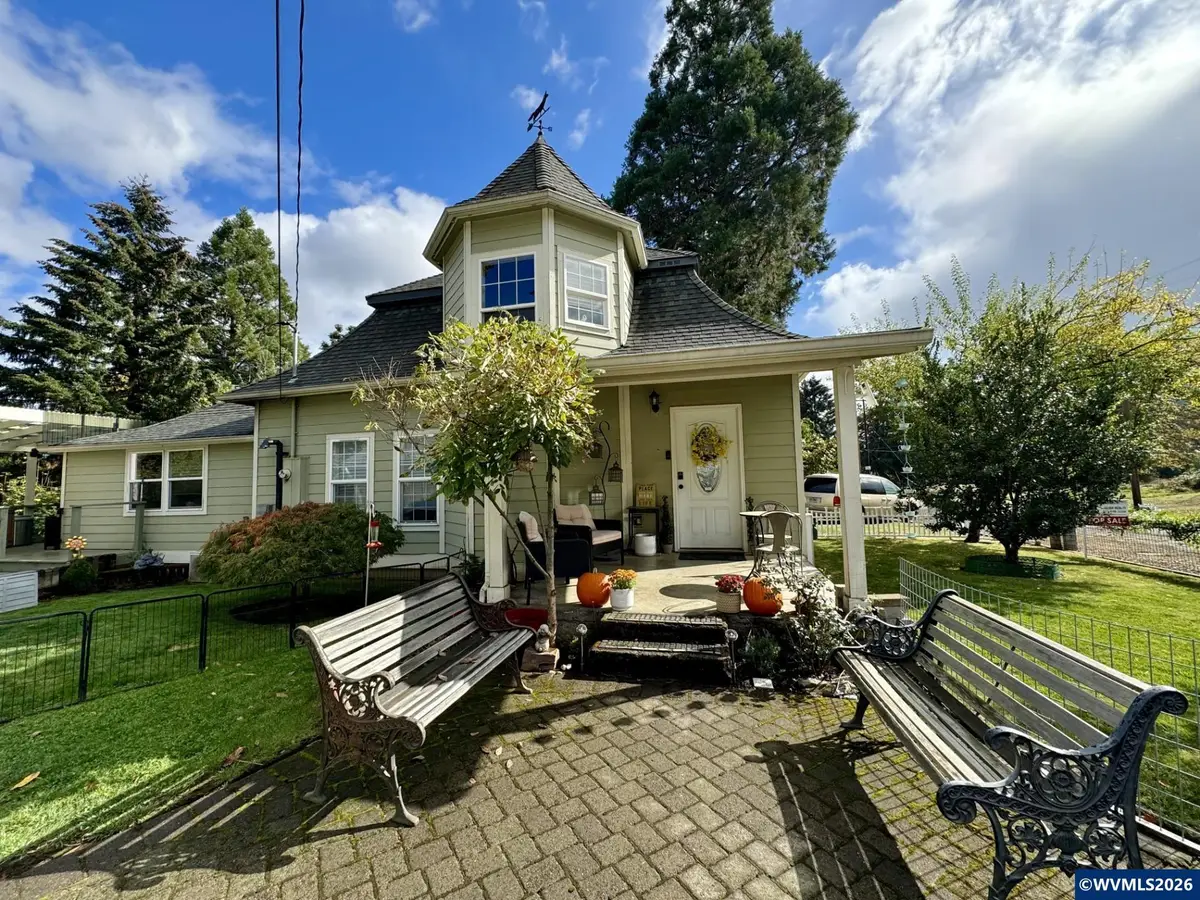 260 S Main St, Falls City, OR 97344 - Image #1