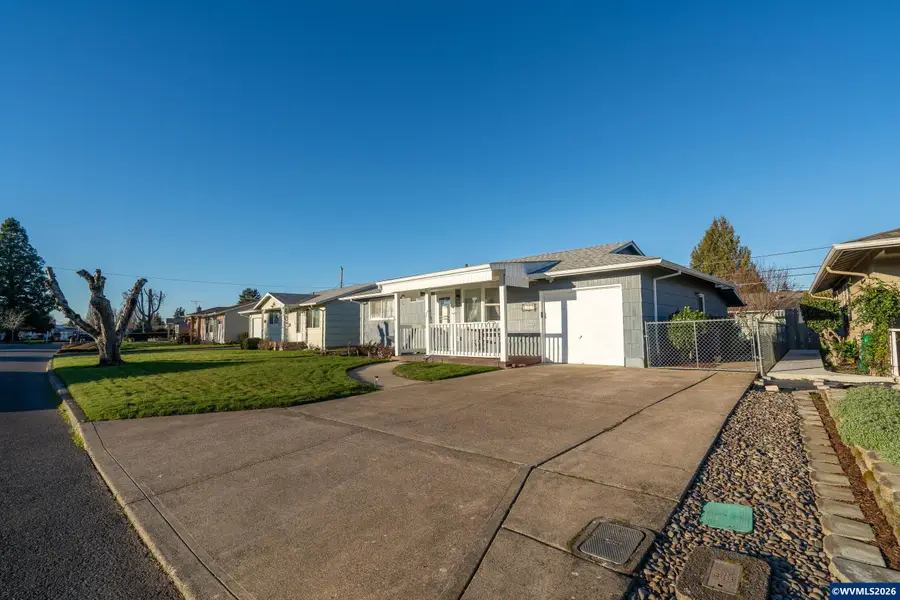 1379  Sallal Rd, Woodburn, OR 97071 - Image #2