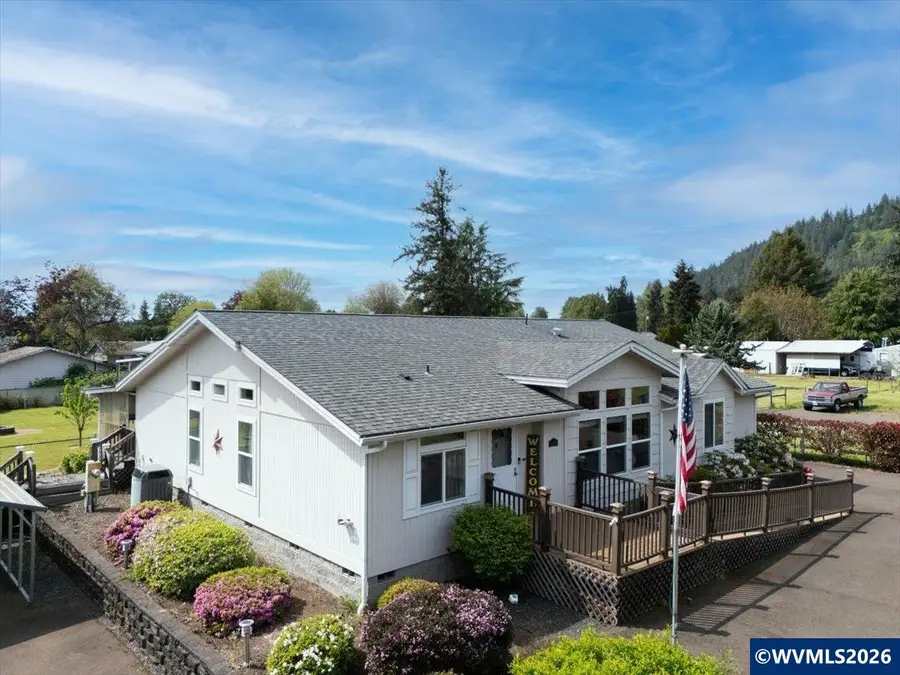 31780  Eastway St, Lebanon, OR 97355 - #2