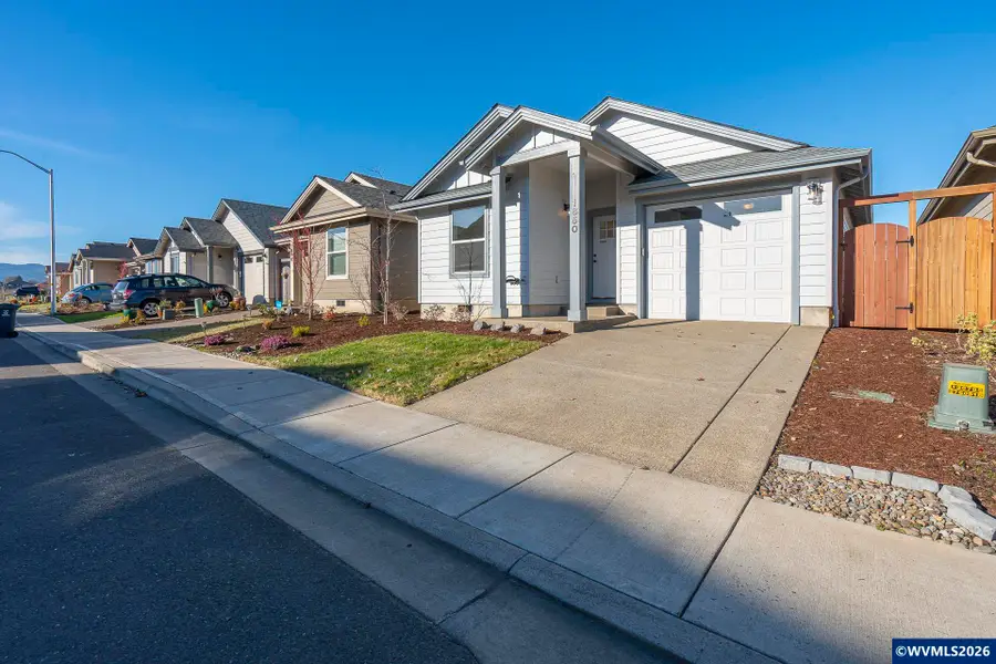 1850 SE Mulberry Av, Dallas, OR 97338 - #2