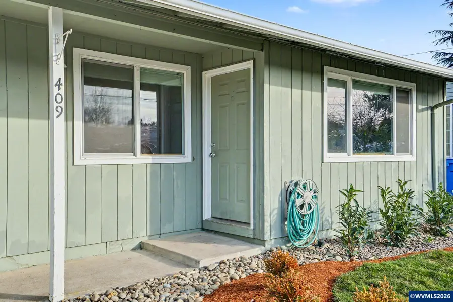 409  Washington St, Silverton, OR 97381 - #3