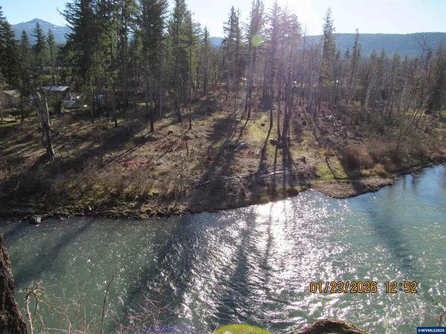 117  Dogwood Dr, Gates, OR 97346 - Image #2