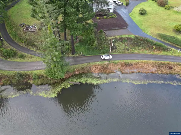 1200 SE Nelson Wayside Dr, Waldport, OR 97394