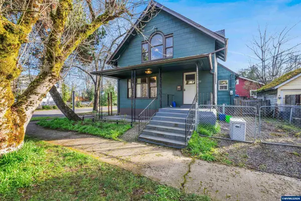 210  19th St SE, Salem, OR 97301