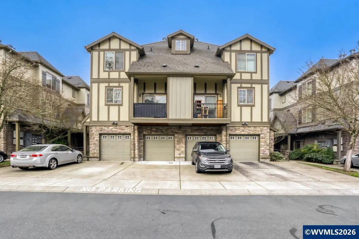 856 NE wheelock Pl, Hillsboro, OR 97006 - Image #1