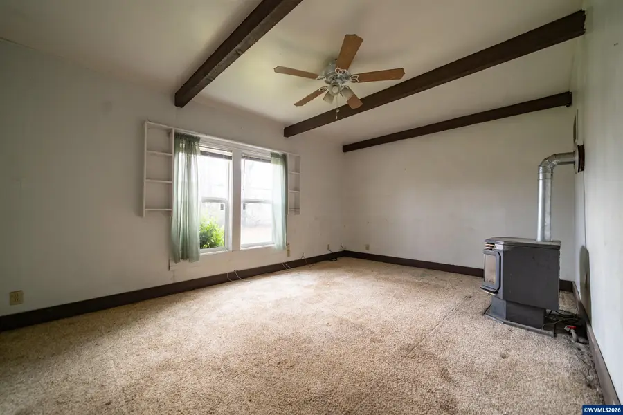 435 N Peach St, Stayton, OR 97383 - Image #2