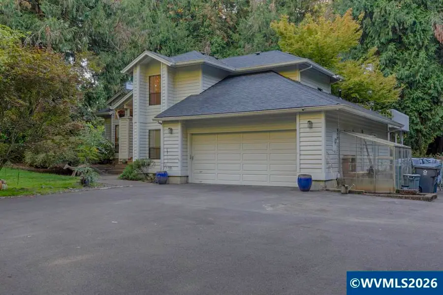 13032  Mapleleaf Ct NE, Aurora, OR 97002 - Image #3