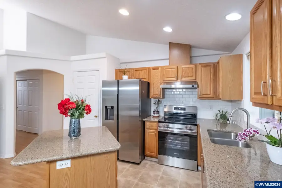 2147  Edgemont St SE, Albany, OR 97321 - #3