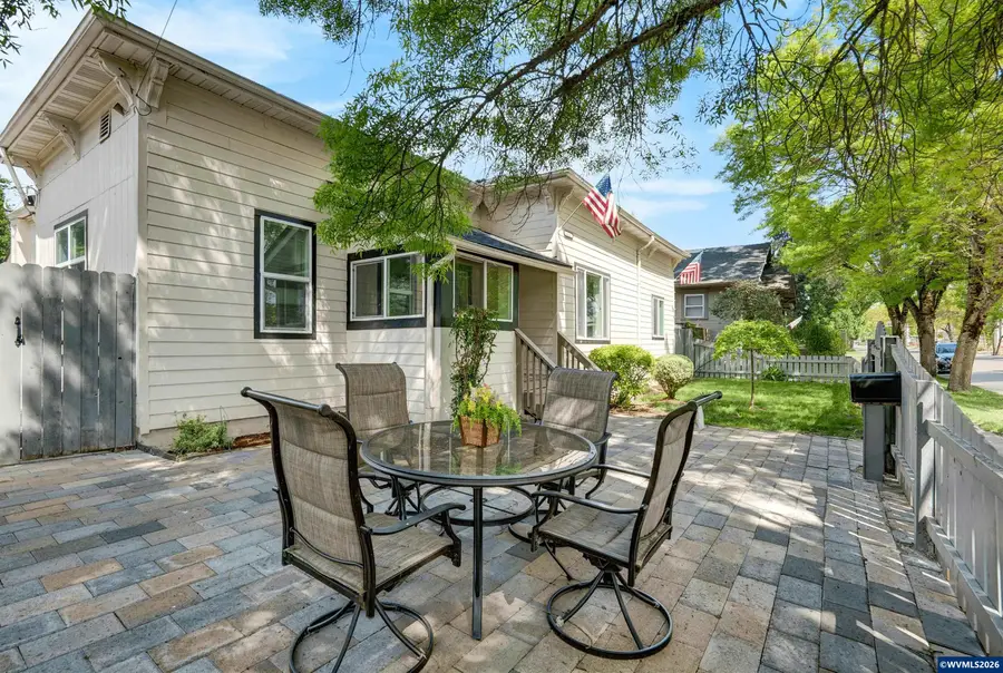 621 SE 4TH Av, Albany, OR 97231 - Image #2