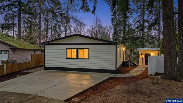 1598  40th Ln, Sweet Home, OR 97386