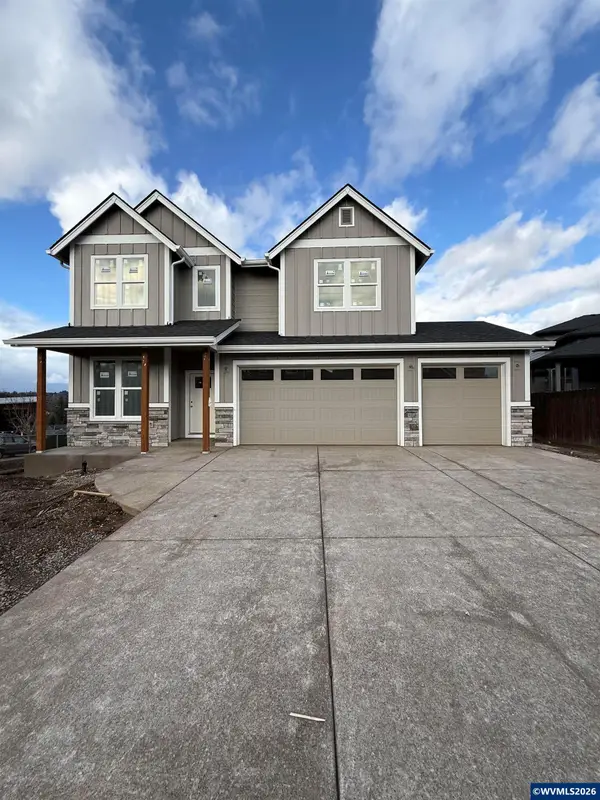 1915  Royal Crown Av NW, Salem, OR 97304