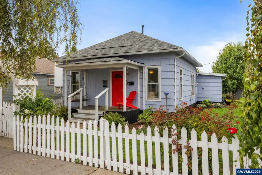 1071 SW Church St, Dallas, OR 97338 - #2