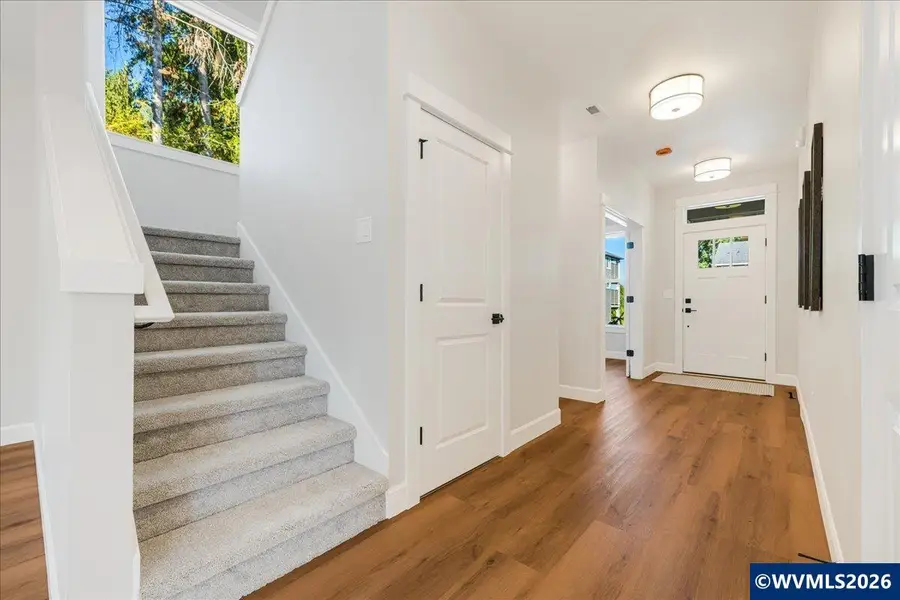 1774  Ammon St NW, Salem, OR 97304 - #2