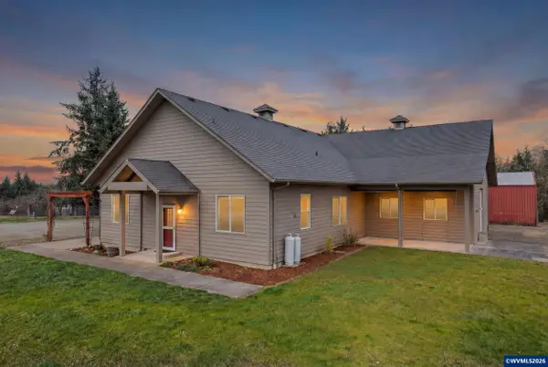 33960  Viewcrest Dr NE, Albany, OR 97322