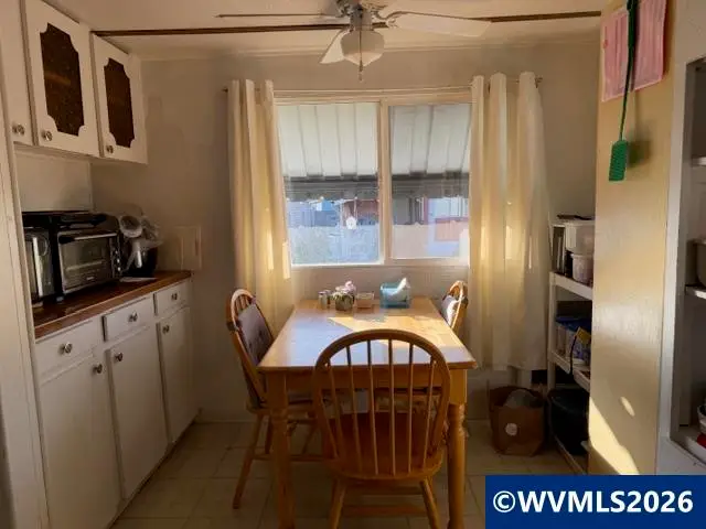 16901 SE Division St, Portland, OR 97236 - Image #2