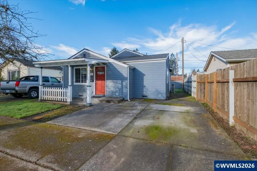 767  18th St NE, Salem, OR 97301 - #2