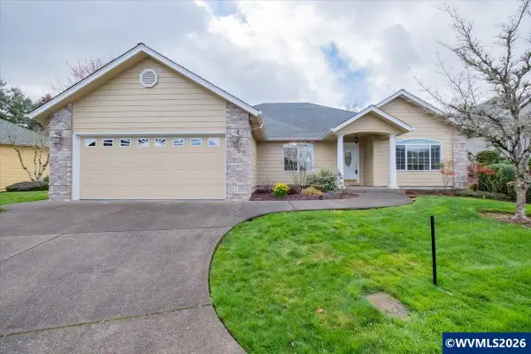 1787  Horseshoe Lake Cir NW, Albany, OR 97321