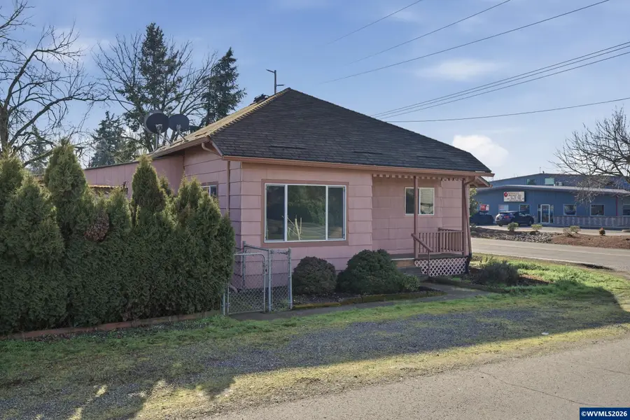 108 W 1st St, Canby, OR 97013 - #3