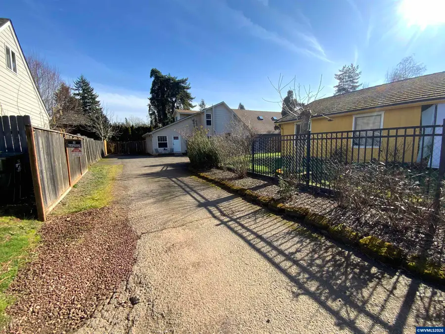 414  Boone SE Rd, Salem, OR 97306 - Image #3