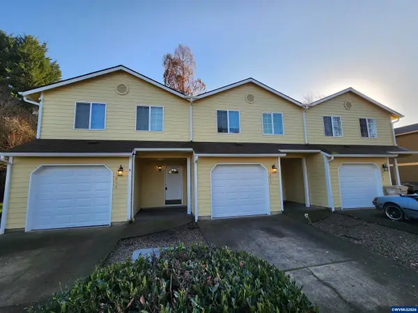 1894  Clay (1894-1892-1890) St SE, Albany, OR 97322