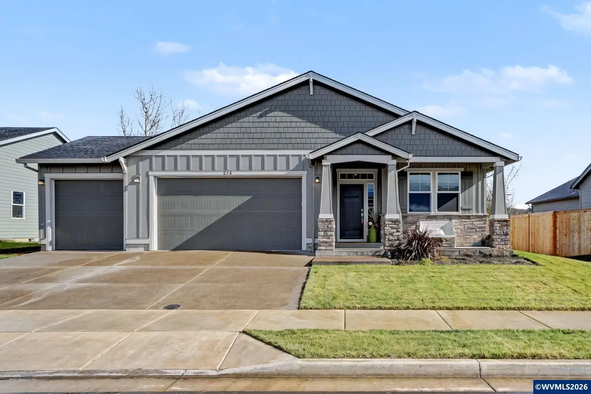 215  Walnut St, Mount Angel, OR 97362 - #1