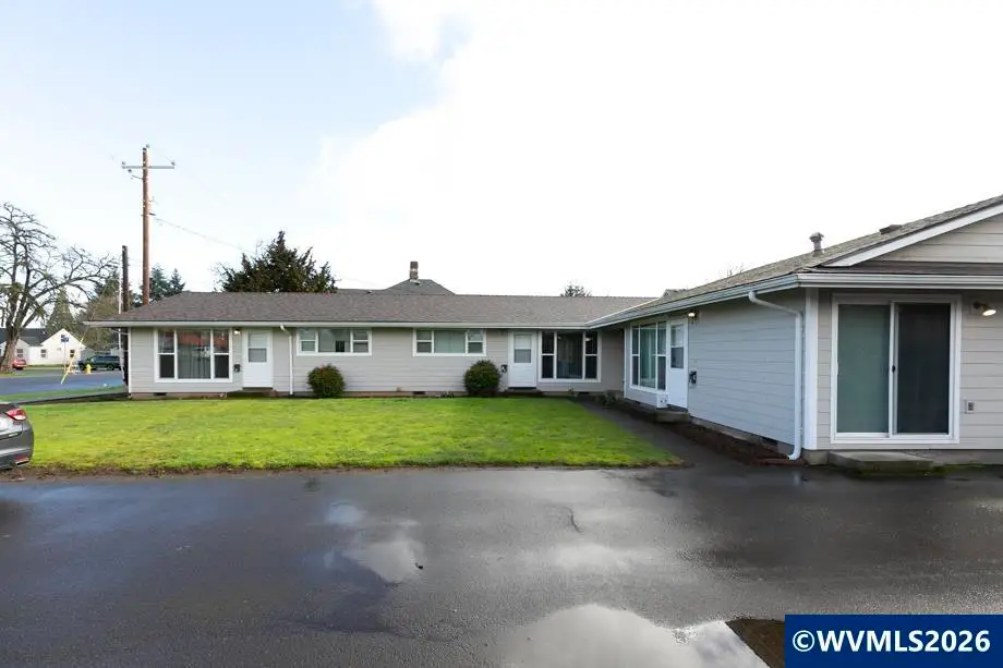 271 SE Washington St, Dallas, OR 97338 - #1