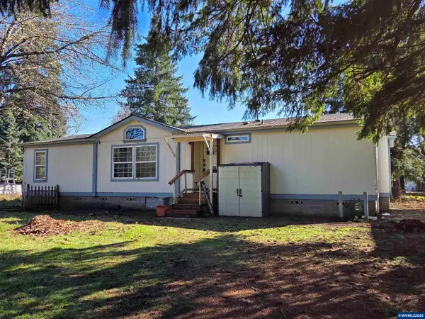 905  Mountain View Dr, Sweet Home, OR 97386