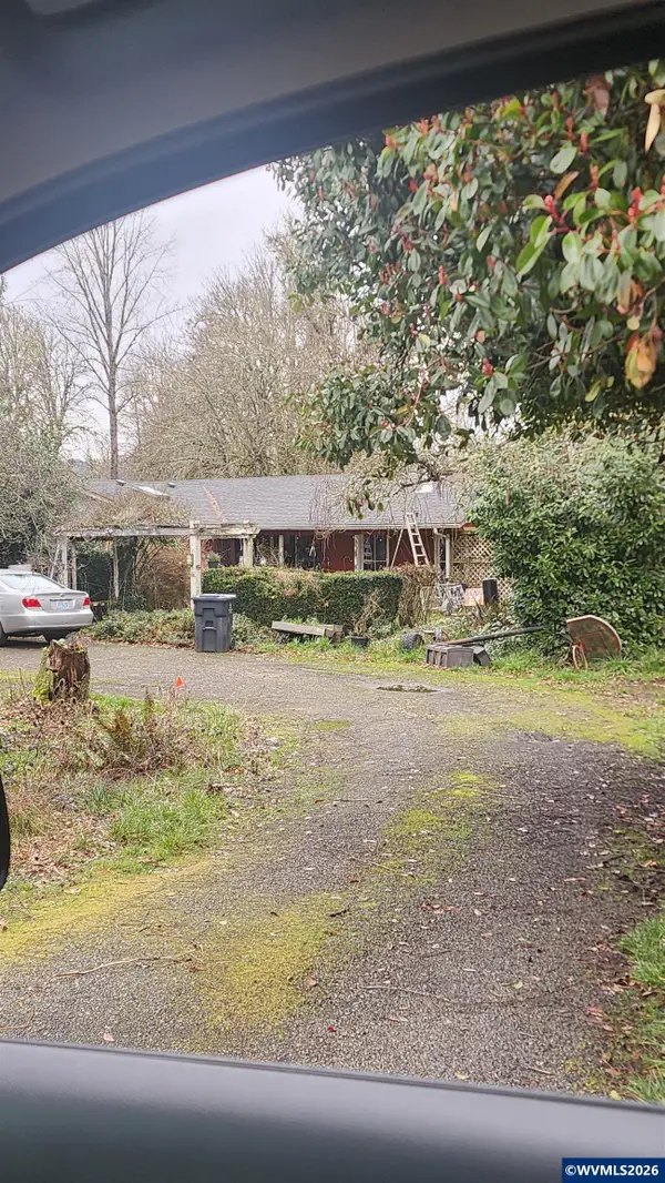 17565  Bridgeport Rd, Dallas, OR 97338