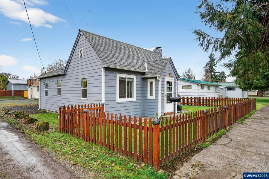 155 E Rose St, Lebanon, OR 97355 - #2
