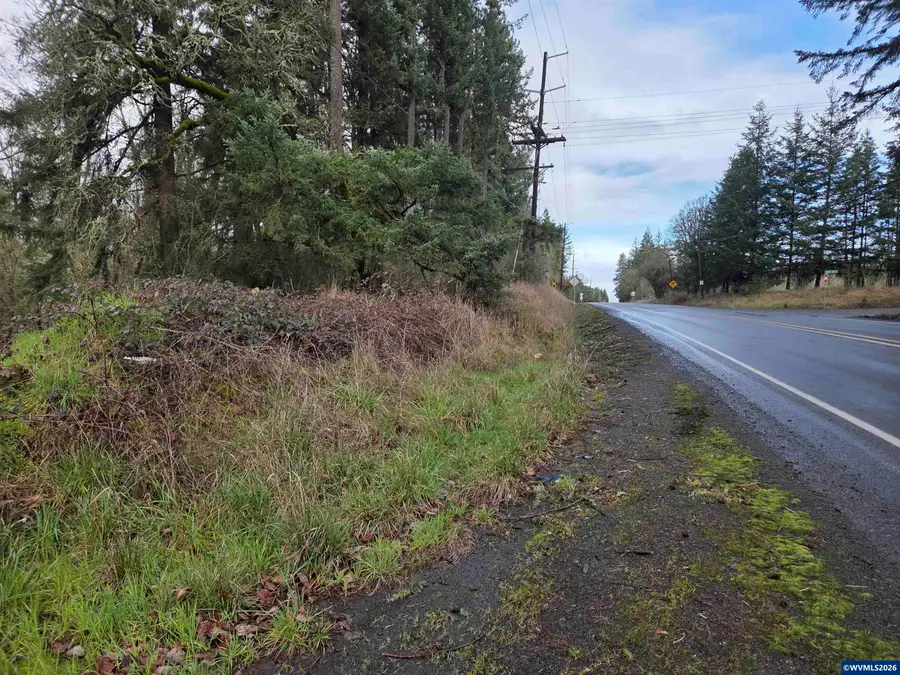 33058  Brewster Rd, Lebanon, OR 97355 - #2