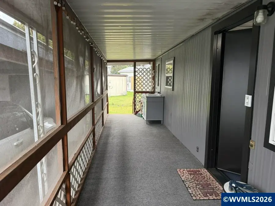 107  47th Av NE, Salem, OR 97301 - #3