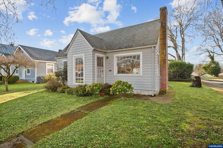 923 SW Ellis St, Dallas, OR 97338 - #2