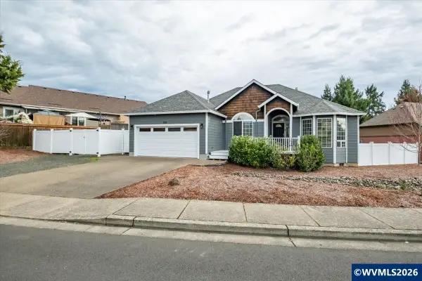 684 NW Jasper St, Dallas, OR 97338