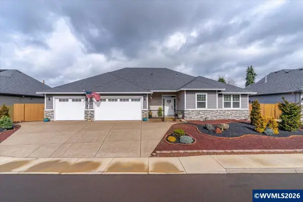 680 NW 11th Av, Canby, OR 97013