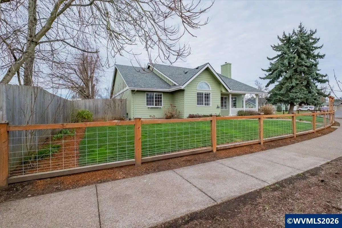 5718  E St, Springfield, OR 97478 - #1