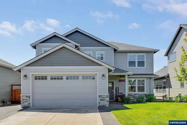 1751 SE Academy St, Dallas, OR 97738