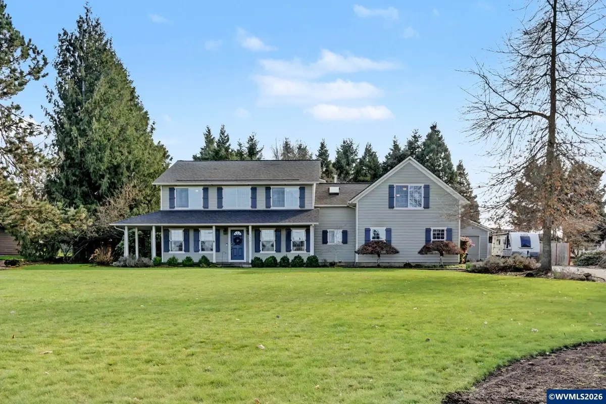 742 E Main St, Sublimity, OR 97385 - #1