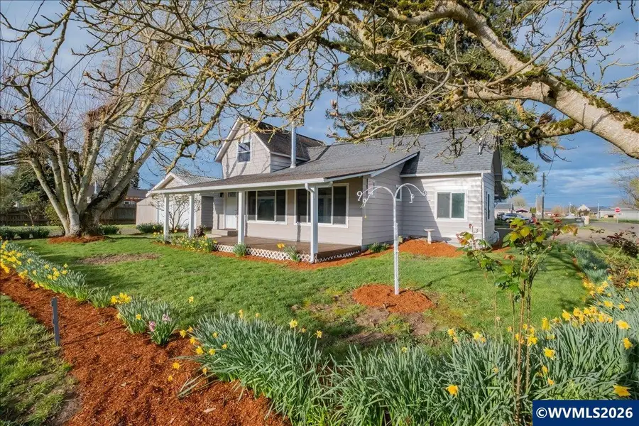 111 E 3rd St, Halsey, OR 97348 - #3