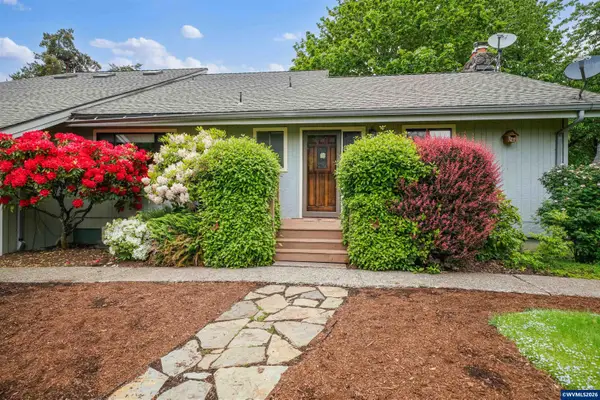 3904  Viewcrest Rd S, Salem, OR 97302