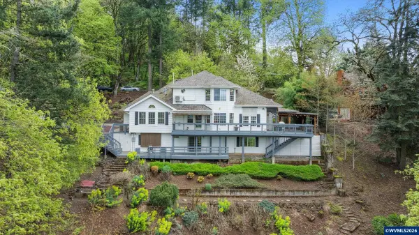 1290  Linnwood Dr NE, Albany, OR 97322