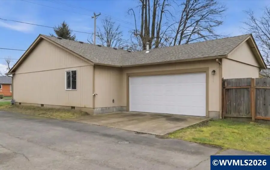 1525  Park Av NE, Salem, OR 97301 - #2