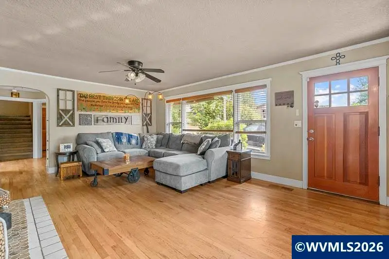 1175  Chelsea Av NW, Salem, OR 97304 - #3