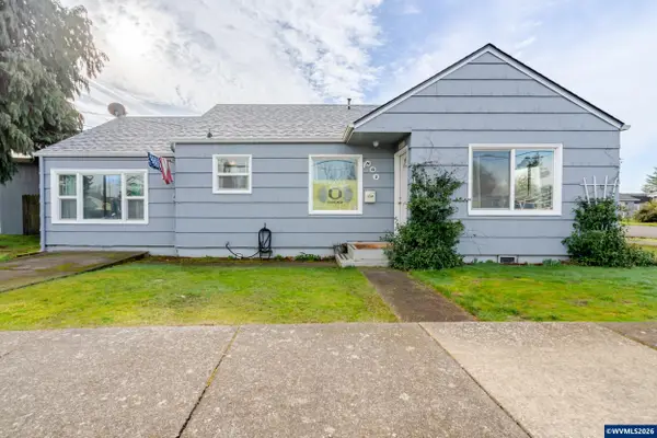 861 W 10th St, Junction City, OR 97448