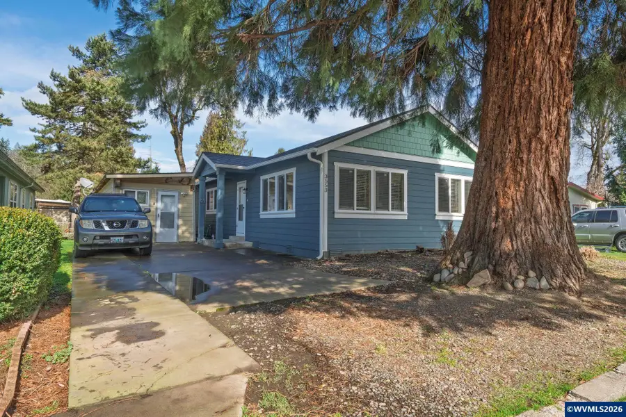 3553  Linda St, Woodburn, OR 97071 - #2