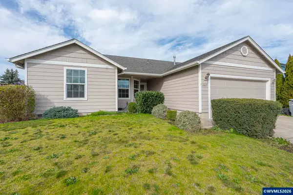 1667  Wendy St NE, Salem, OR 97305