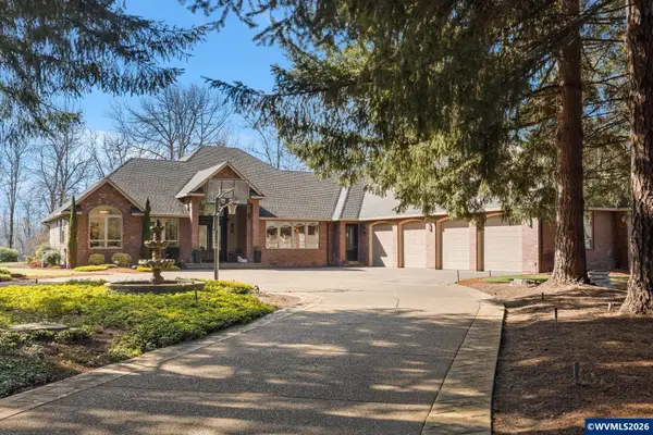 862  Cummings Ln N, Keizer, OR 97303