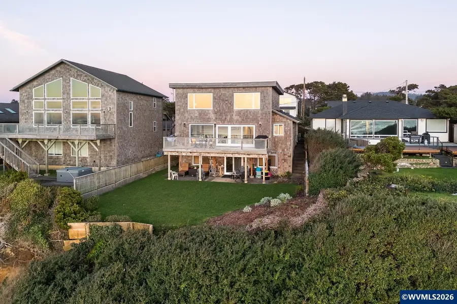 2151 NW Inlet Av, Lincoln City, OR 97367 - #3