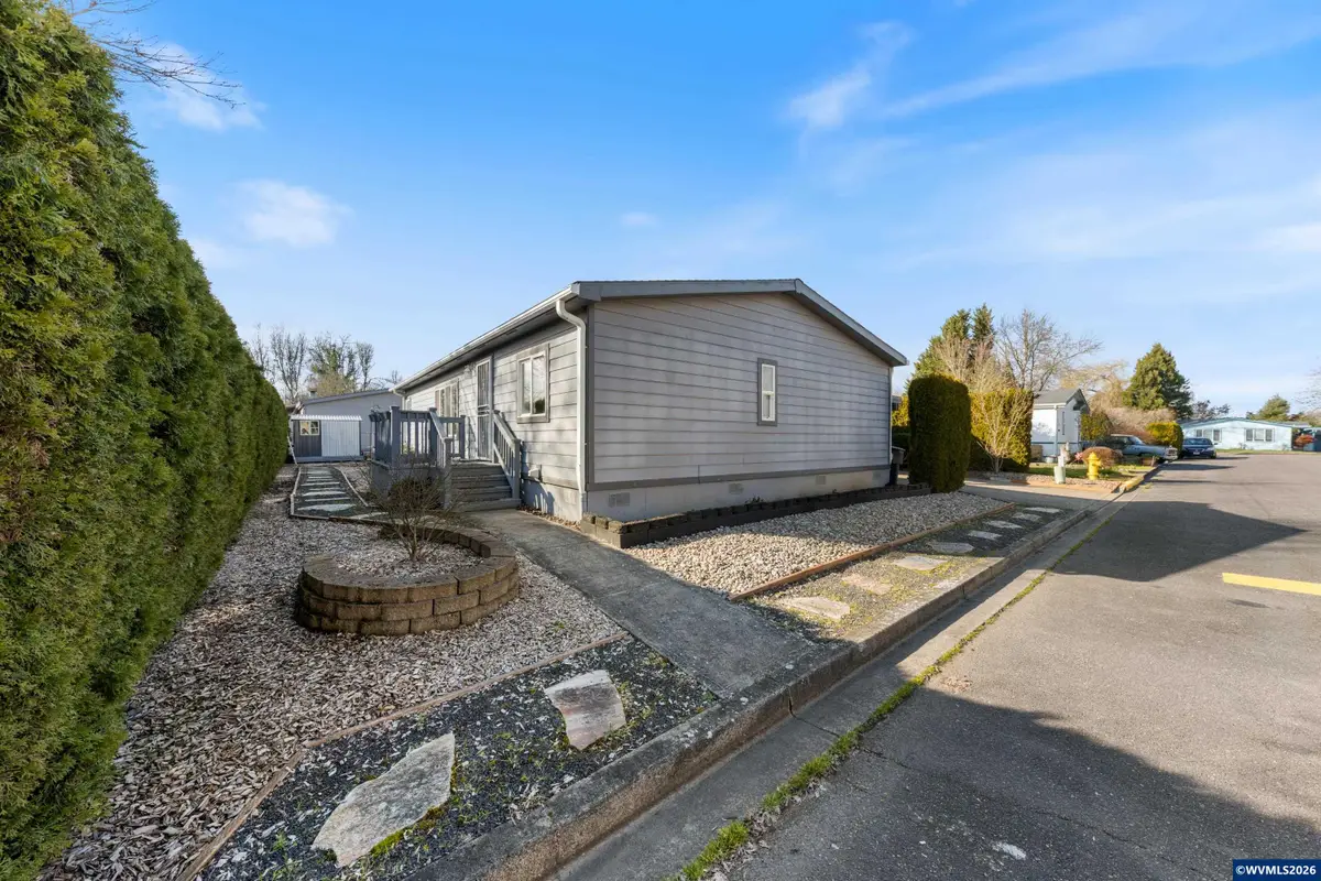 1377 SW Louise Dr, McMinnville, OR 97128 - #1