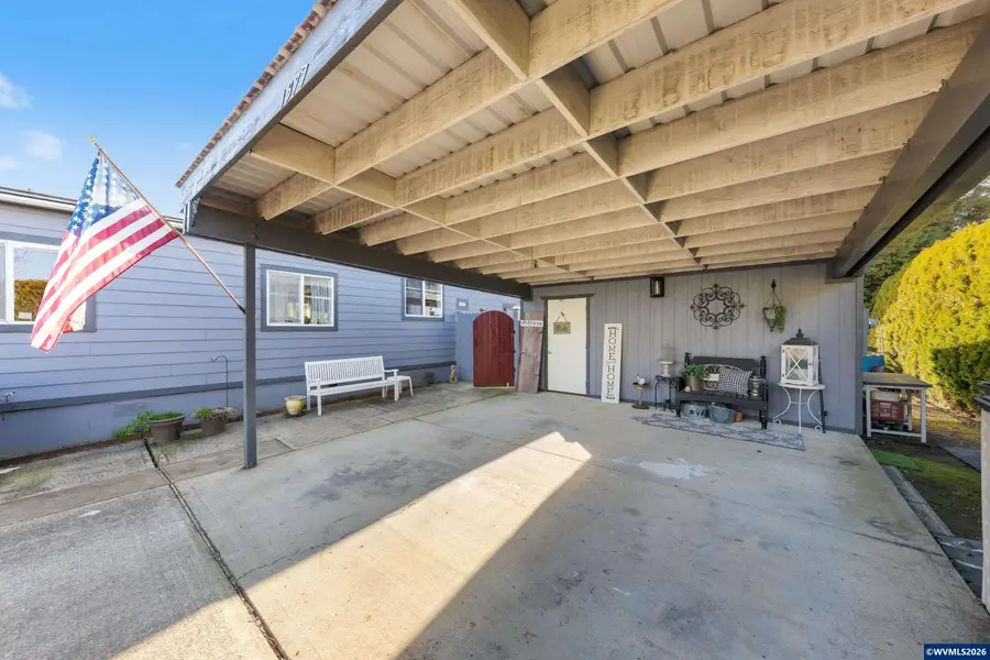 1377 SW Louise Dr, McMinnville, OR 97128 - #3