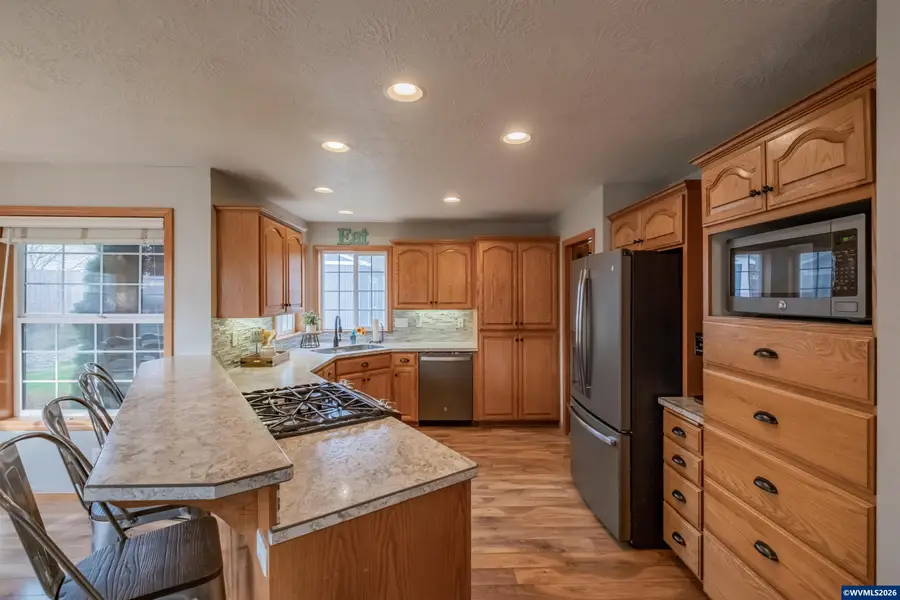 780  Mountain River Dr, Lebanon, OR 97355 - #3